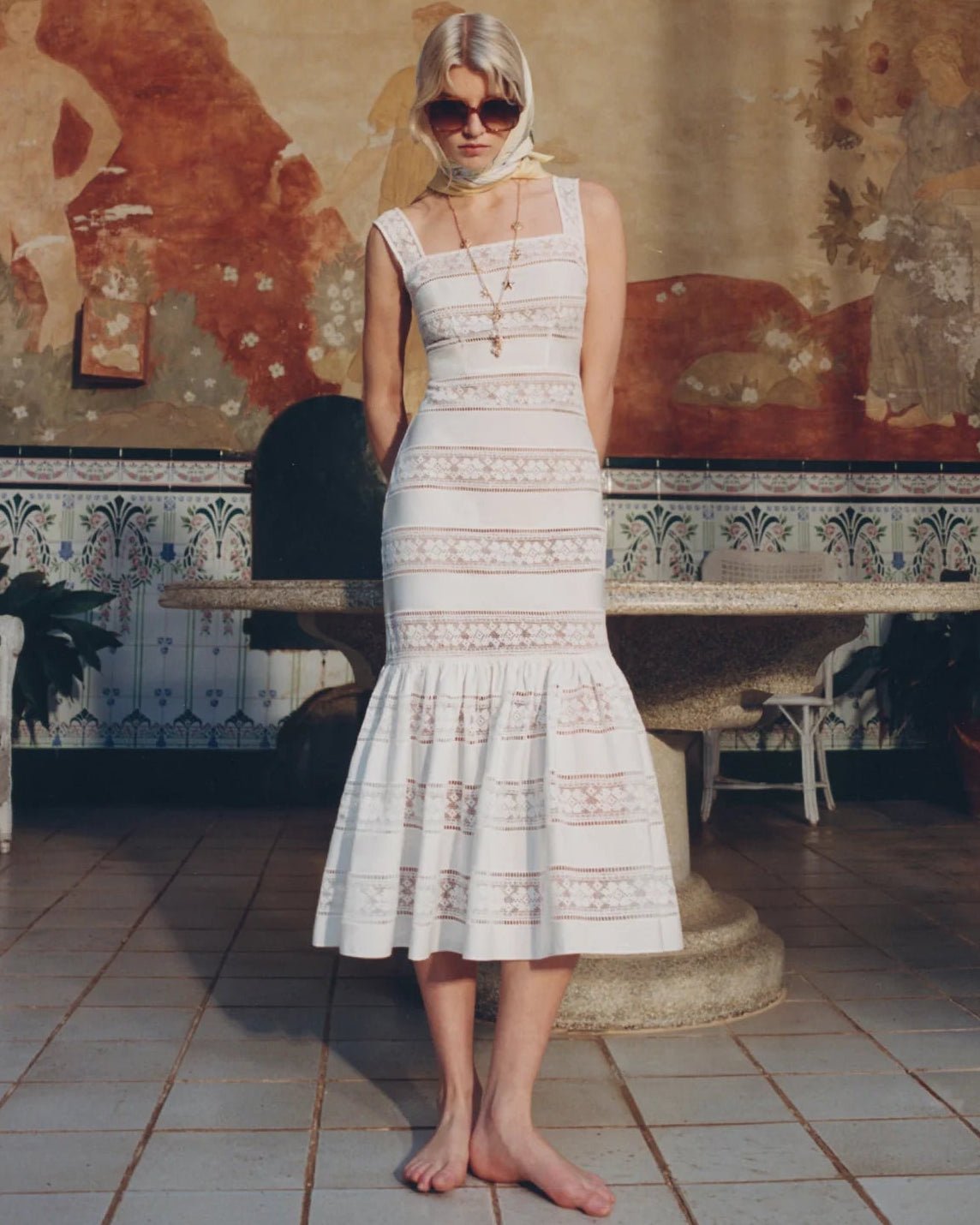 SOERA Celeste Embroidered Lace Fishtail Dress - Dress - S