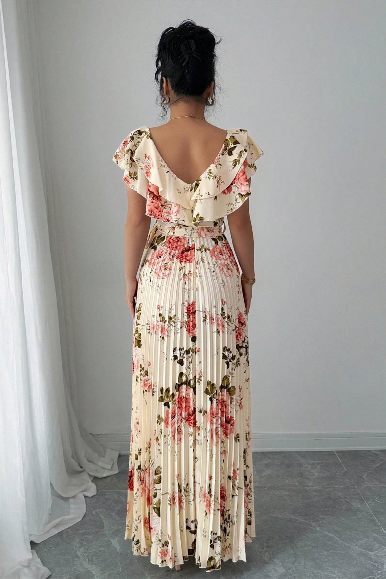 SOERA Valentina Floral V - Neck Ruffle Sleeve Maxi Dress - Dress - Beige XS