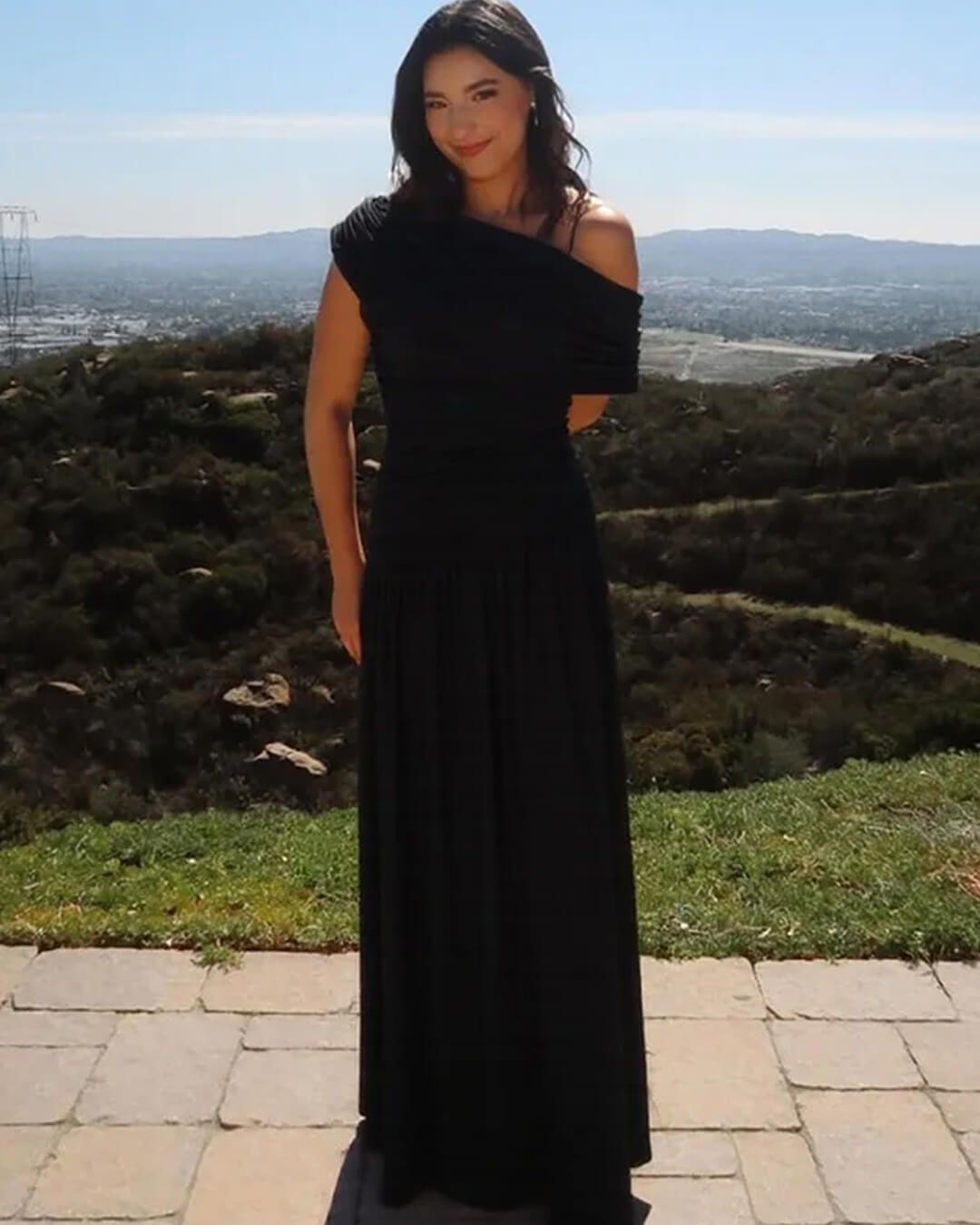 SOERA Ingrid One Shoulder Maxi Dress - Dresses - Black L