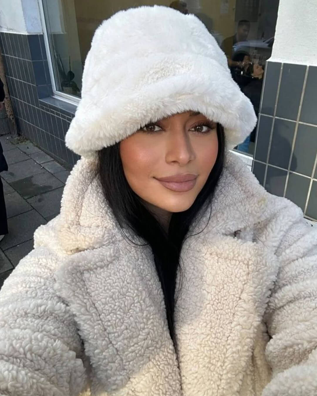 SOERA Pauleen Fluffy Bucket Hat - Winter Hats - 3256809632924783-;Cb1764102178382081802 White