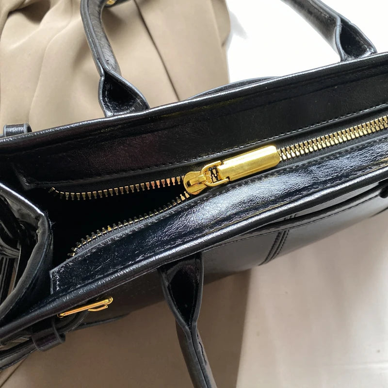 Stylish Black Shoulder Bag for Women - PU Leather with Belt Buckle Design 1