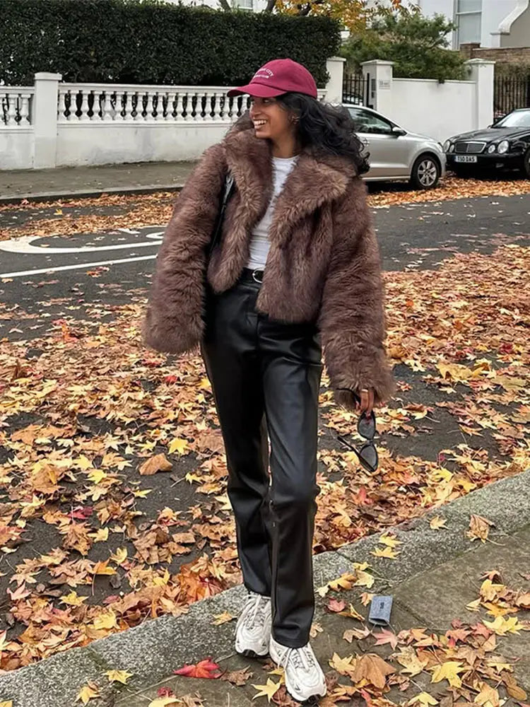 Women's Cozy Faux Fur Coat - Stylish Winter Coat with Turn-Down Collar 1