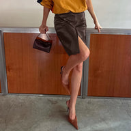 Ava Midirock mit Knie-Schlitz aus veganem Leder