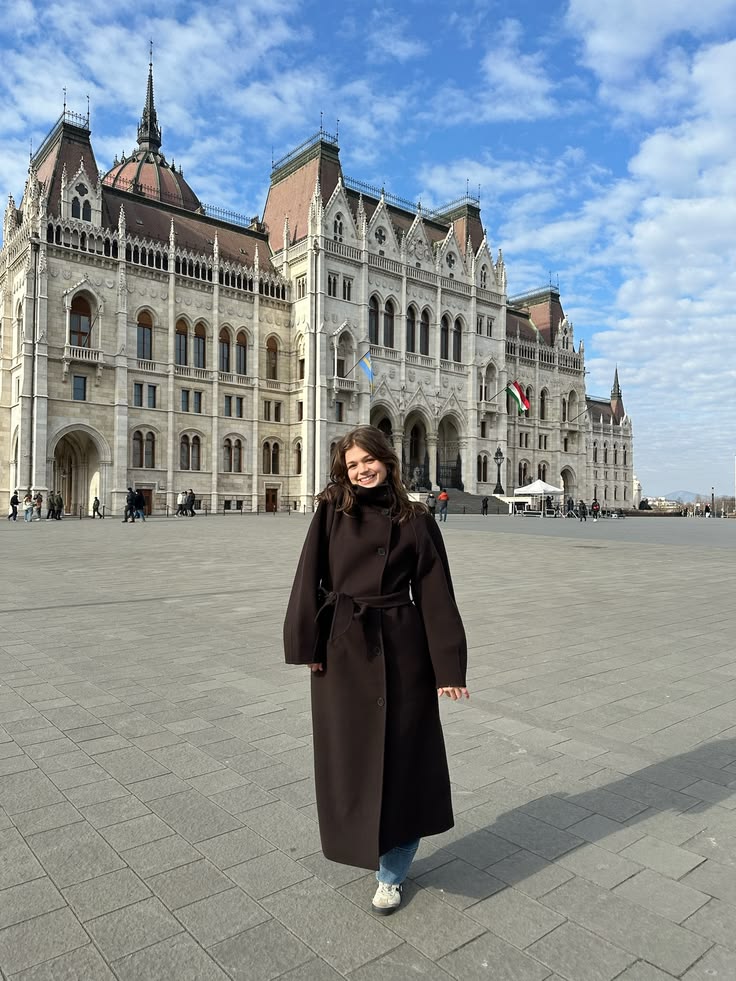 Palton lung Claudine cu cordon și guler înalt