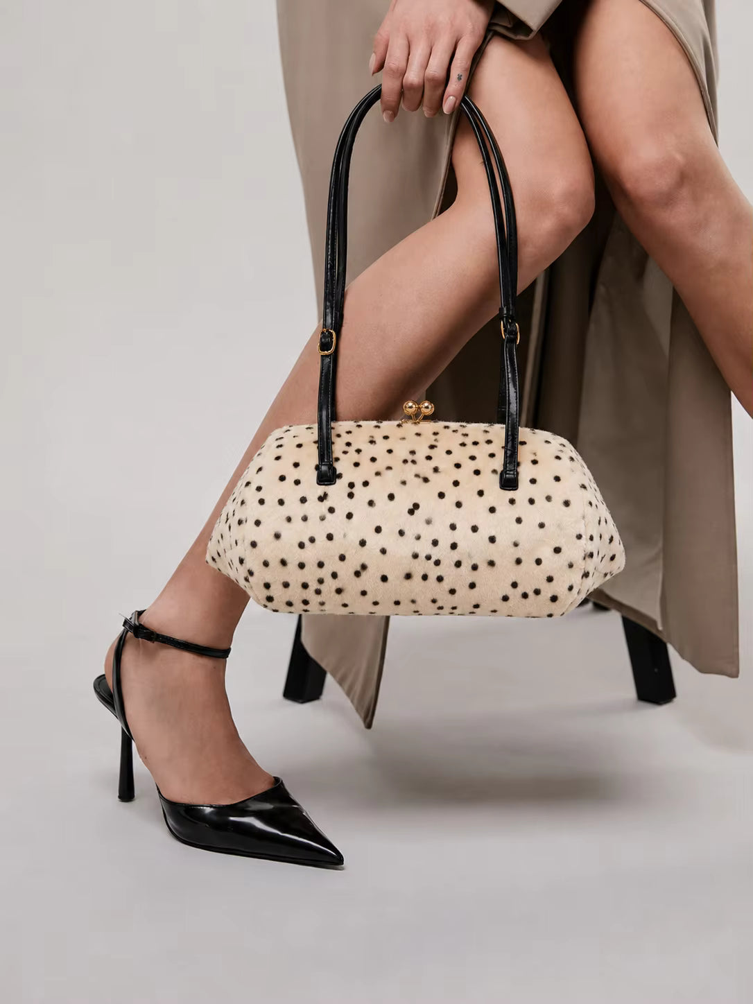 Sac épaule Nina en fausse fourrure imprimé guépard