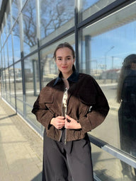 Sharmaine Slim-Fit-Jacke aus Kunstvelours