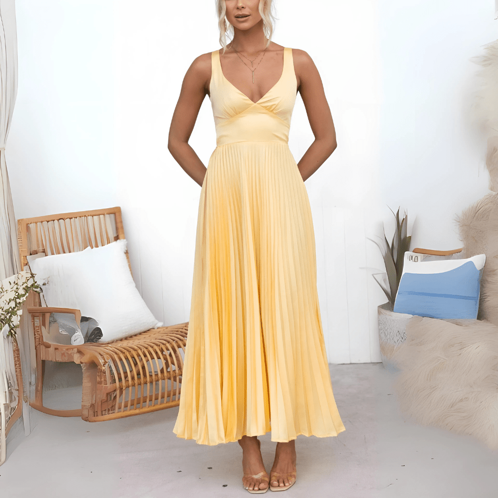 SOERA Sophia Flowing Pleated Summer Maxi Dress - Dress -  M