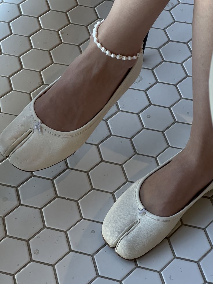 SOERA Elizabeth Split Toe Ballet Flats - Flats - 1005007476907322-;hZ1770721238662608218 Beige 35