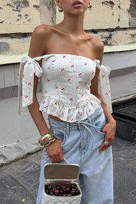 Fabia Krēpļota Off-Shoulder Tops
